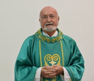 Padre Roberto Le Goff completa 50 anos de ordenação sacerdotal